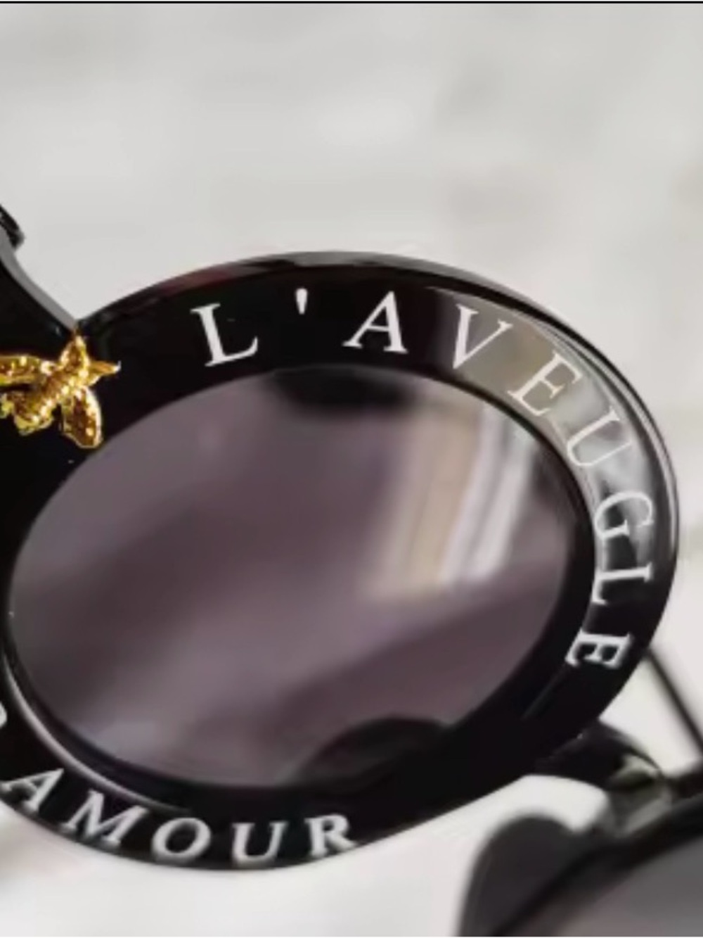 🔥Brand New 🔥Paramour Round Sunglasses with Black Lenses and Gold Frame - Picture 5 of 6